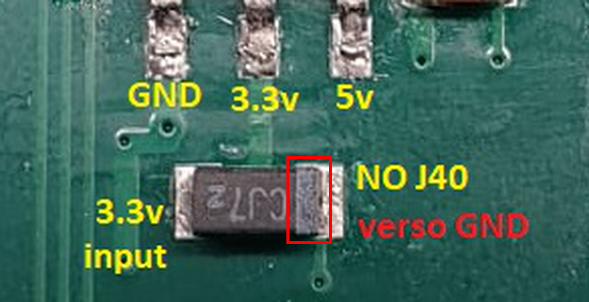 C2 close-up: polarity stripe on the GND side